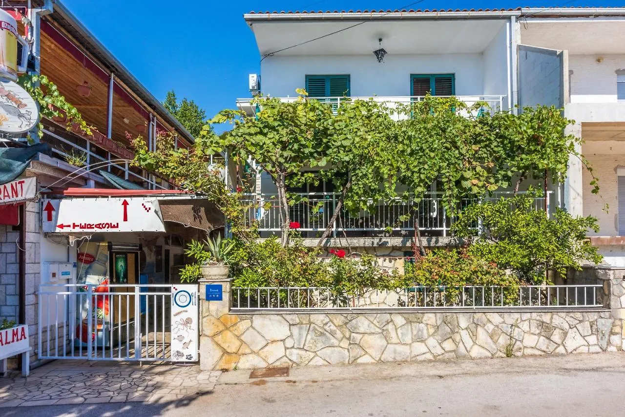 Apartments Opacak Selce 0*,