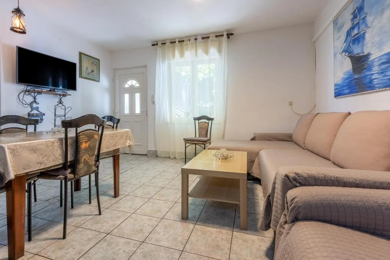 Apartments Opacak Selce