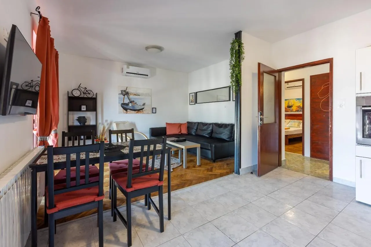 Apartments Opacak Selce 0*,  Croaţia