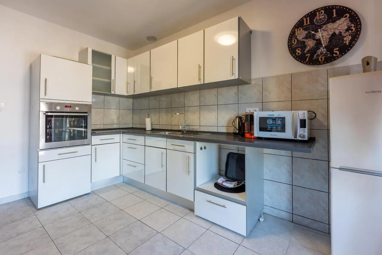 Apartments Opacak Selce