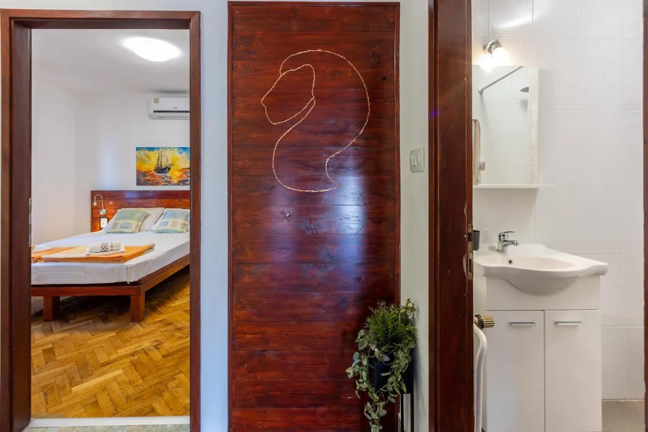 Apartments Opacak Selce 0*,